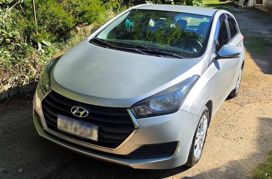 HYUNDAI HB20 1.6 COMFORT PLUS 16V FLEX 4P AUTOMÁTICO HYUNDAI HB20 1.6 COMFORT PLUS 16V FLEX 4P AUTOMÁTICO